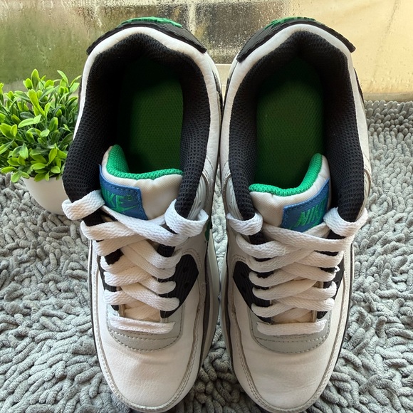 Nike Air Max 90 Boys' Sneakers White Stadium Green DV3607-102 US 3.5 Y - Picture 7 of 8